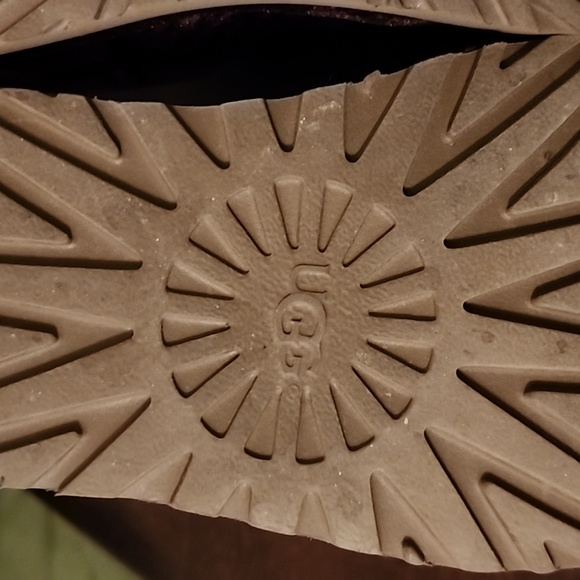 Ugg Australia Classic Mini Crushed Velvet Fig Boots Size 7.5 - Picture 4 of 5